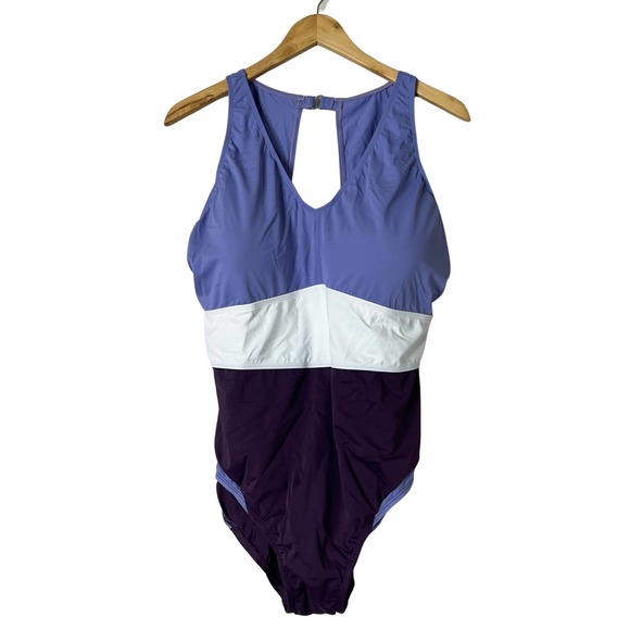 zuda Other - ZUDA Colorblocked V-Neck One-Piece Swimsuit Violet 20W